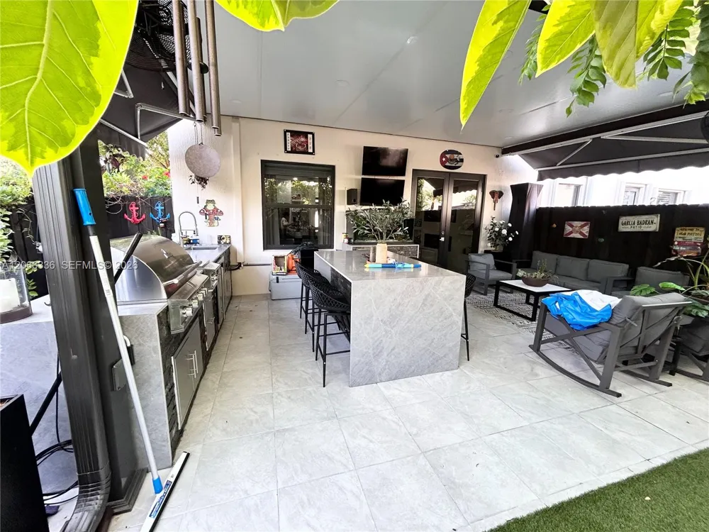 17506 SW 153rd Ct Miami, FL 33187