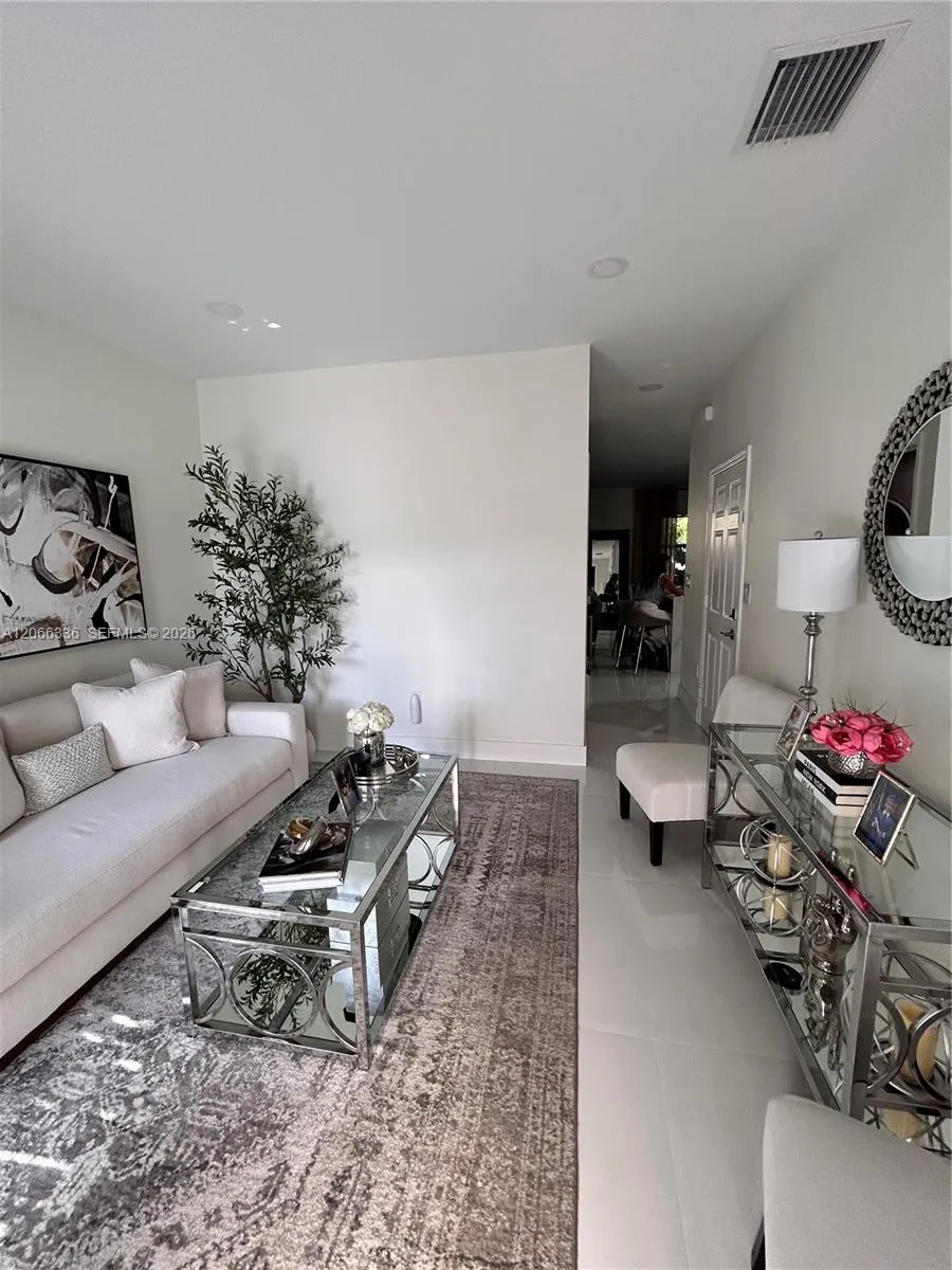 17506 SW 153rd Ct Miami, FL 33187