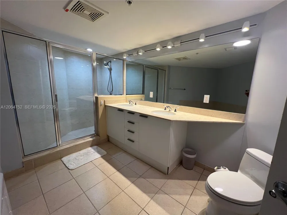 16699 Collins Ave #1202 Sunny Isles Beach, FL 33160