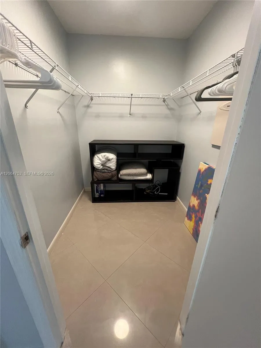 16699 Collins Ave #1202 Sunny Isles Beach, FL 33160