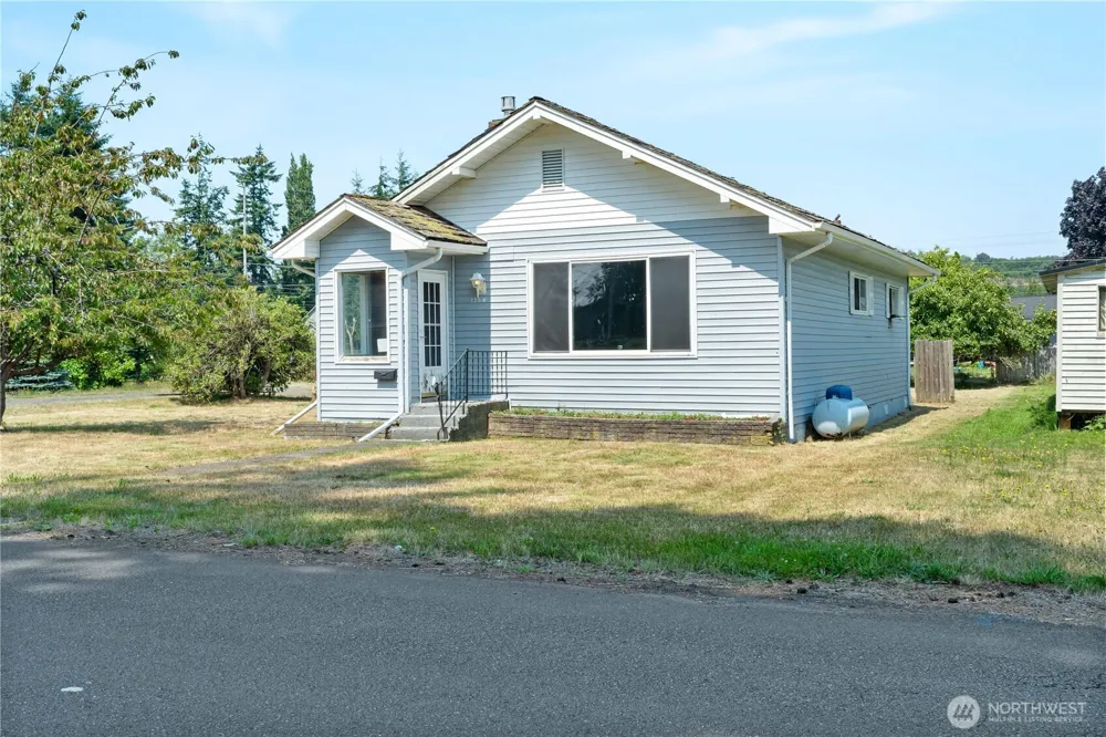 120 W Marion Street Aberdeen, WA 98520