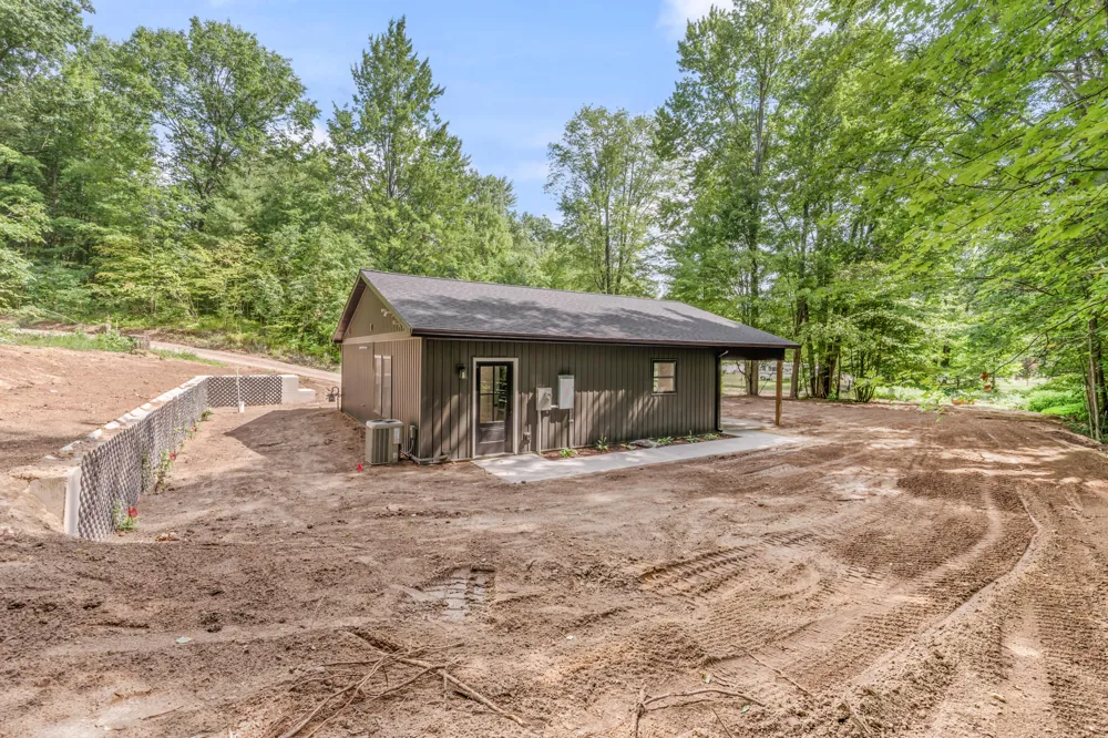 19070 Joslin Circle Mecosta Township, MI 49307
