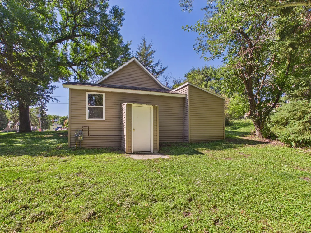 129 3rd Avenue NE Glenwood, MN 56334