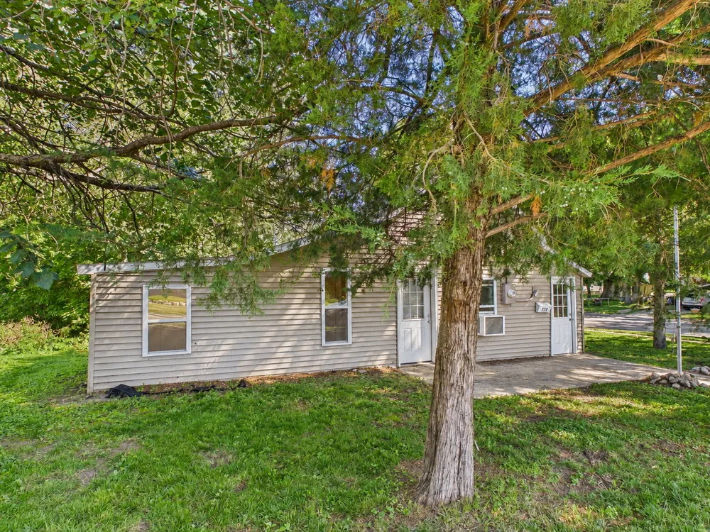 129 3rd Avenue NE Glenwood, MN 56334