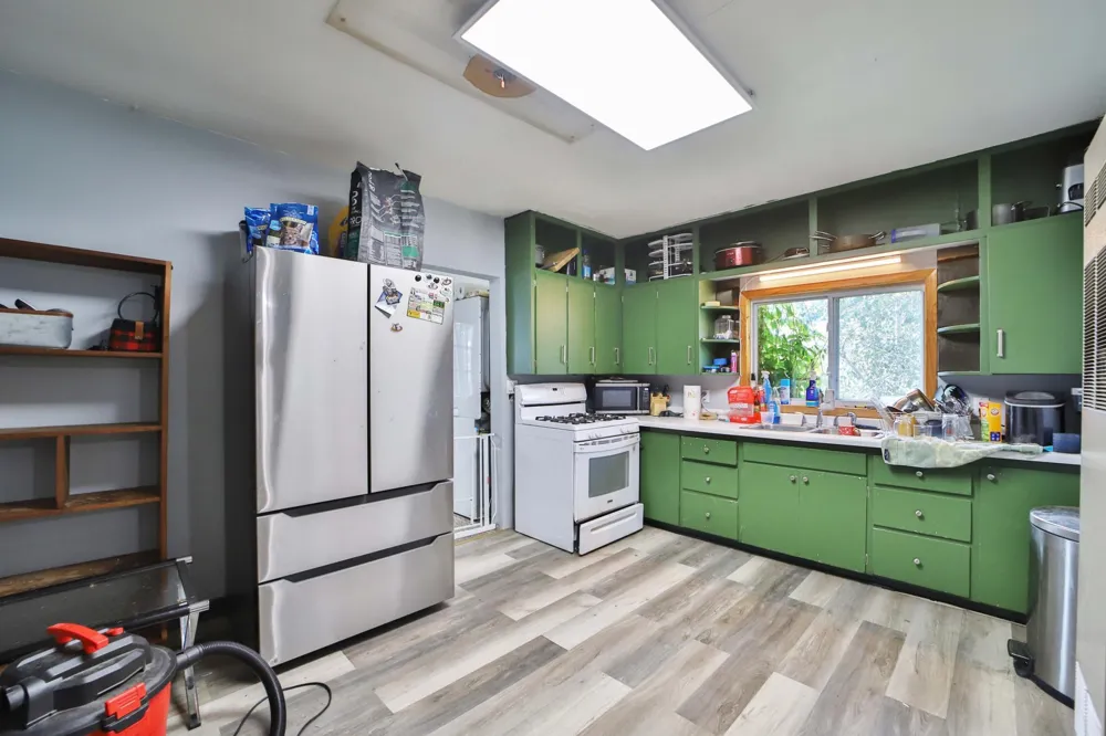 400 N 4th Ave Palisade, MN 56469