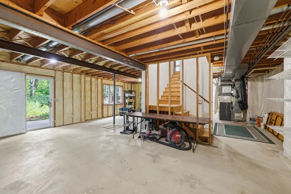 2217 Gentry Avenue Oakdale, MN 55128