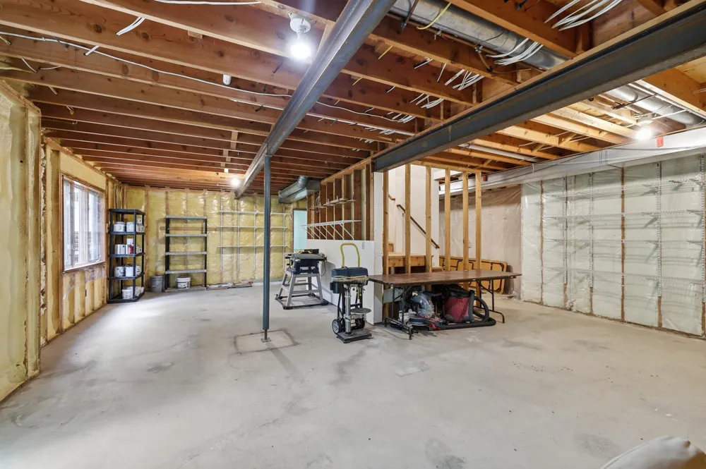 2217 Gentry Avenue Oakdale, MN 55128
