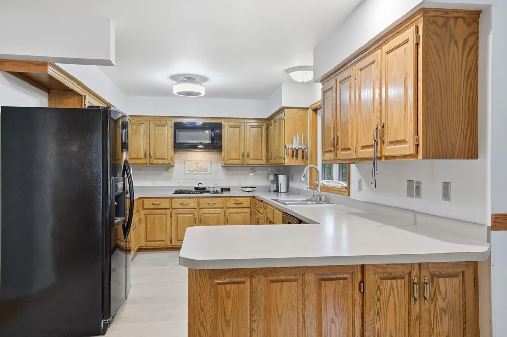 2217 Gentry Avenue Oakdale, MN 55128