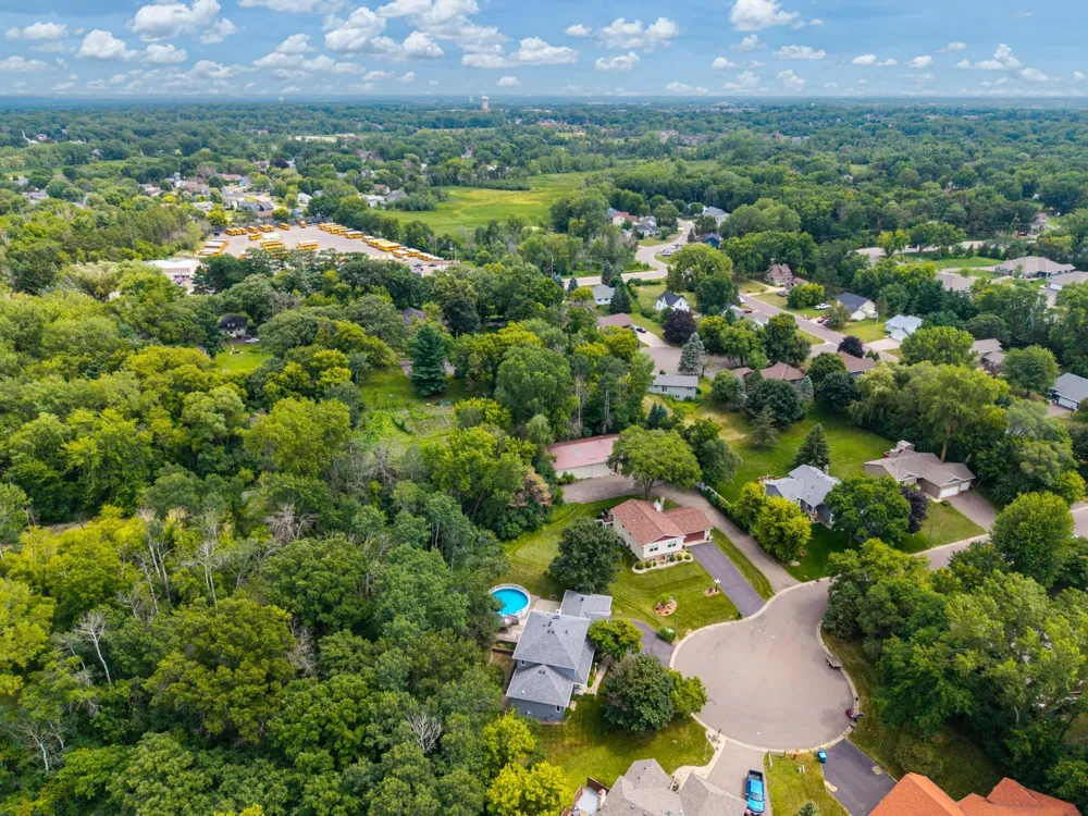 2217 Gentry Avenue Oakdale, MN 55128