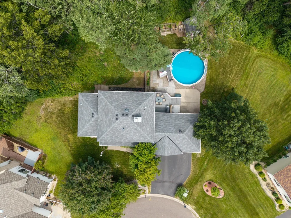 2217 Gentry Avenue Oakdale, MN 55128