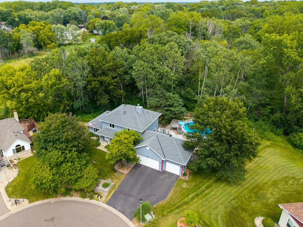 2217 Gentry Avenue Oakdale, MN 55128