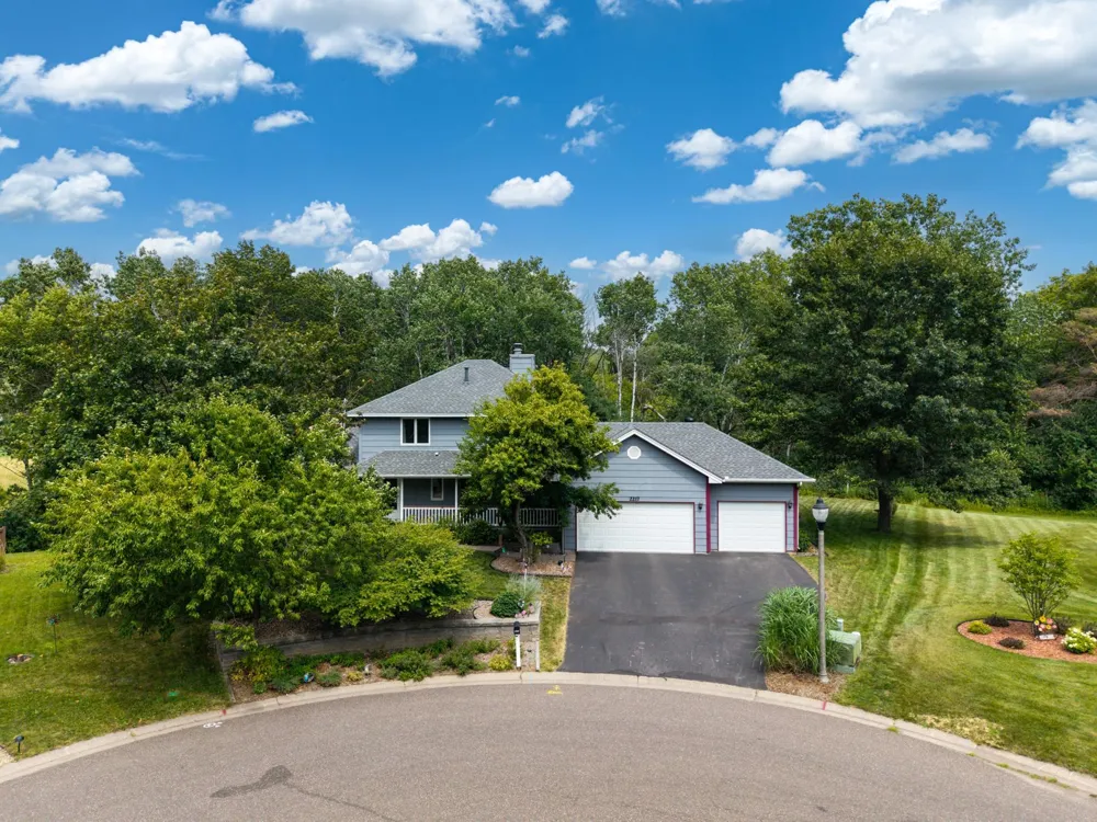 2217 Gentry Avenue Oakdale, MN 55128