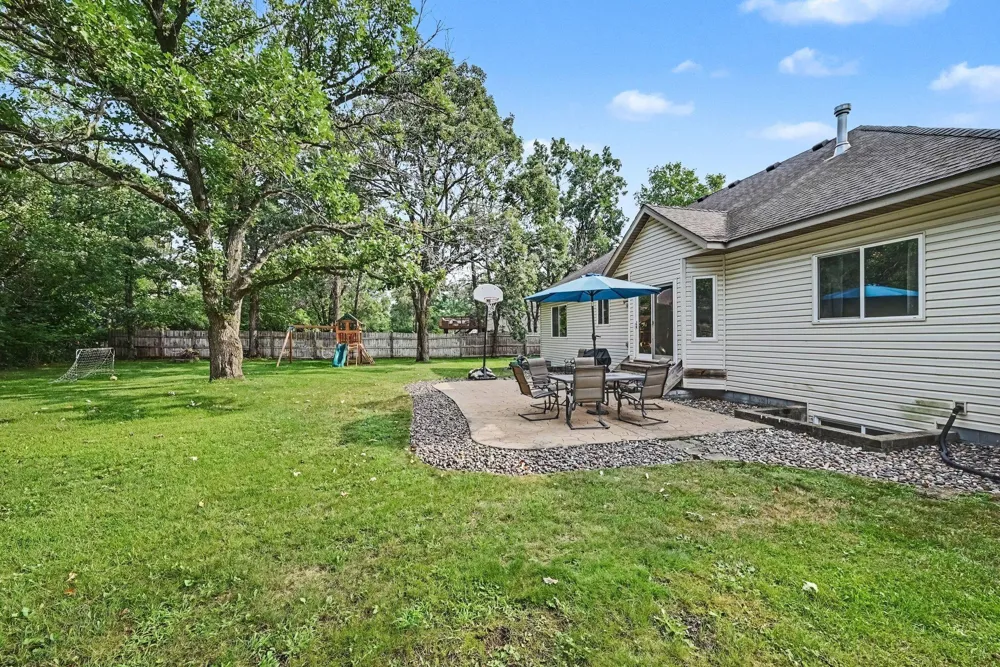 17558 Johnson Street NW Elk River, MN 55330