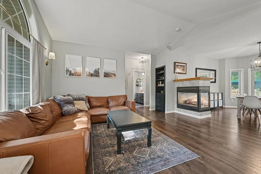 17558 Johnson Street NW Elk River, MN 55330