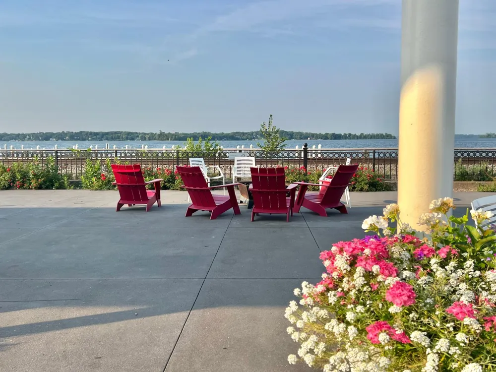 408 Parkers Lake Road #206 Wayzata, MN 55391