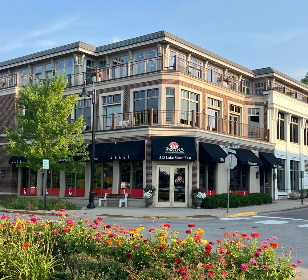 408 Parkers Lake Road #206 Wayzata, MN 55391