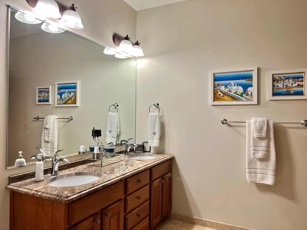 408 Parkers Lake Road #206 Wayzata, MN 55391