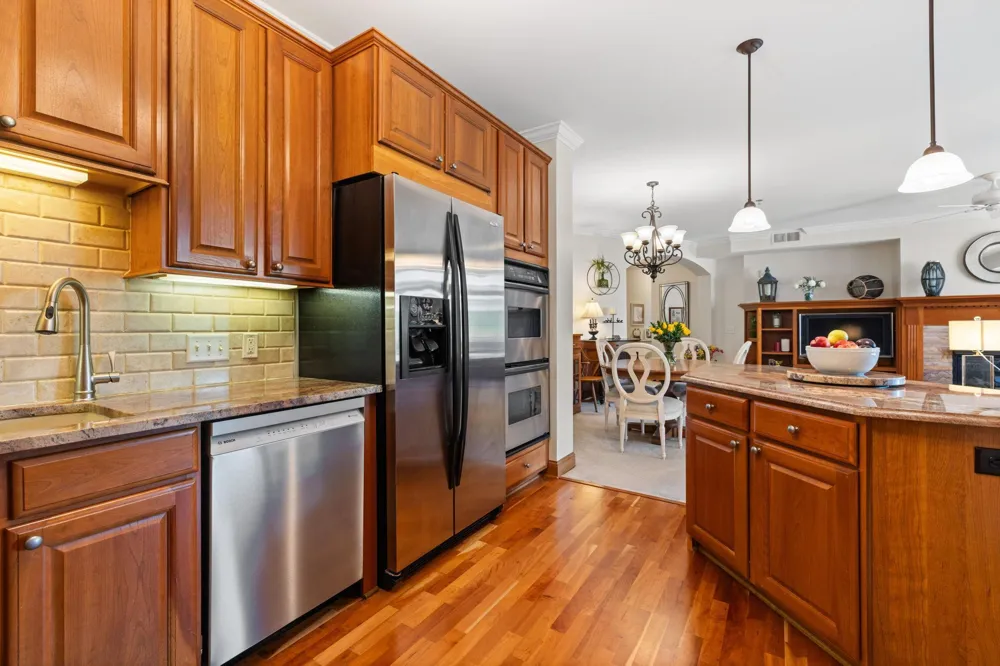 408 Parkers Lake Road #206 Wayzata, MN 55391