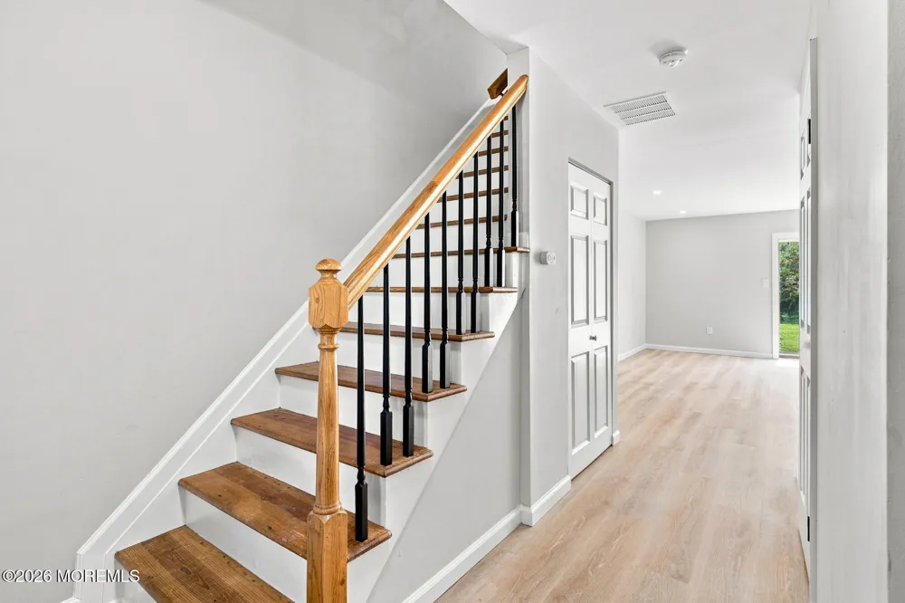 47 Oak Lane Eatontown, NJ 07724