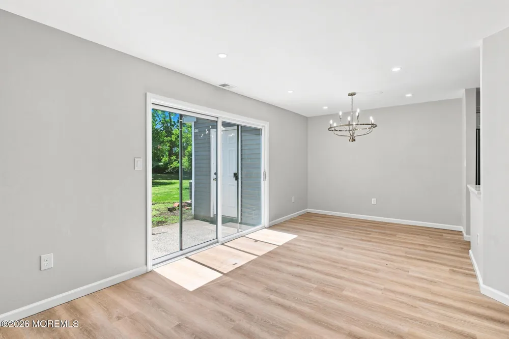 47 Oak Lane Eatontown, NJ 07724