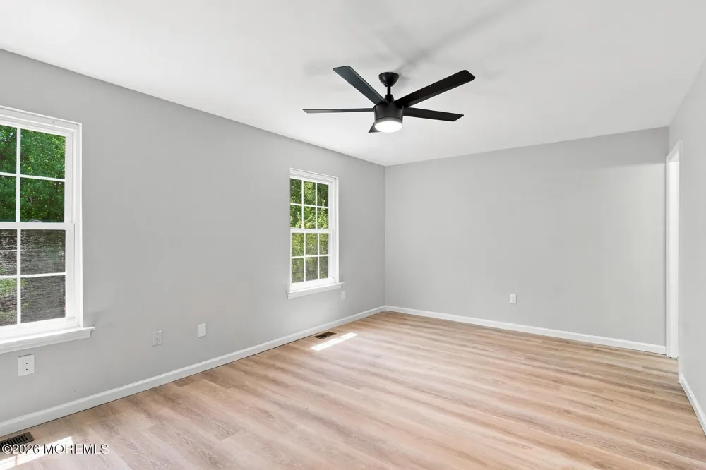 47 Oak Lane Eatontown, NJ 07724