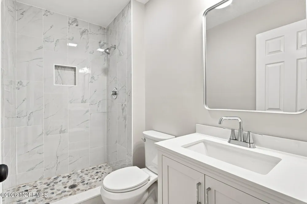 47 Oak Lane Eatontown, NJ 07724