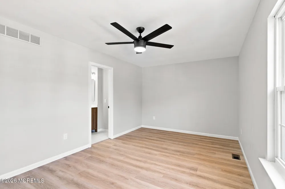 47 Oak Lane Eatontown, NJ 07724