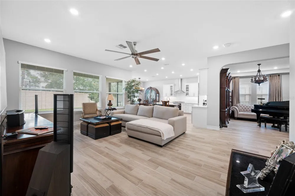 18308 LEAFMORE STREET Lutz, FL 33548