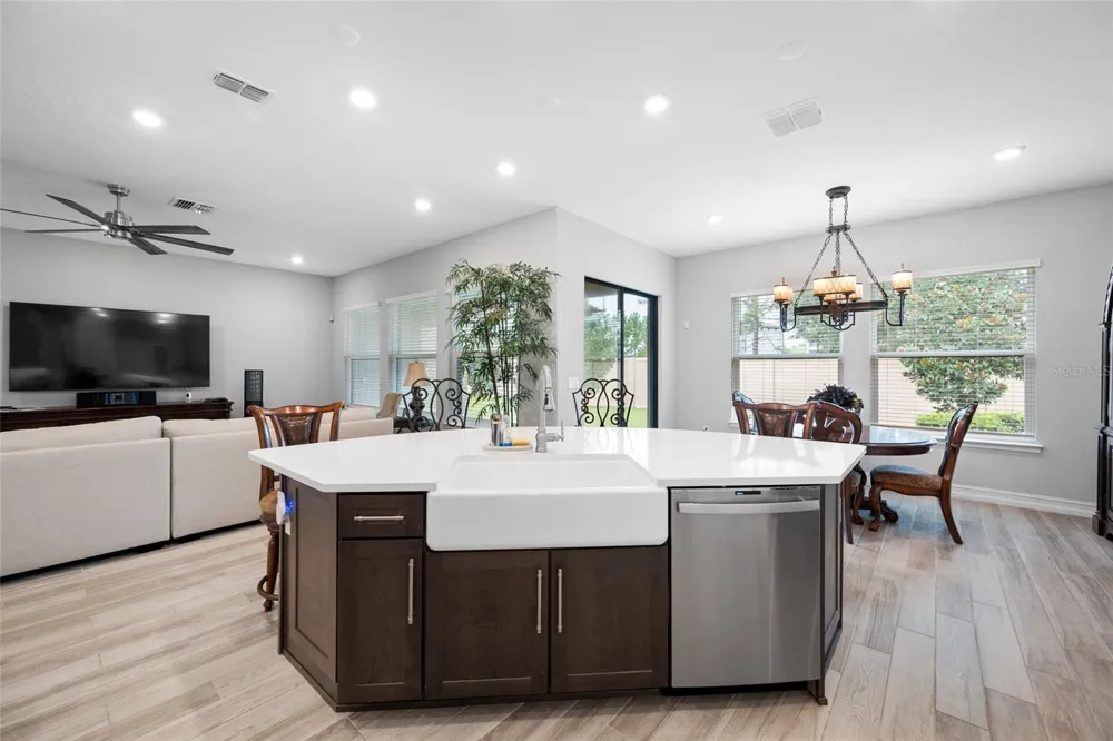 18308 LEAFMORE STREET Lutz, FL 33548