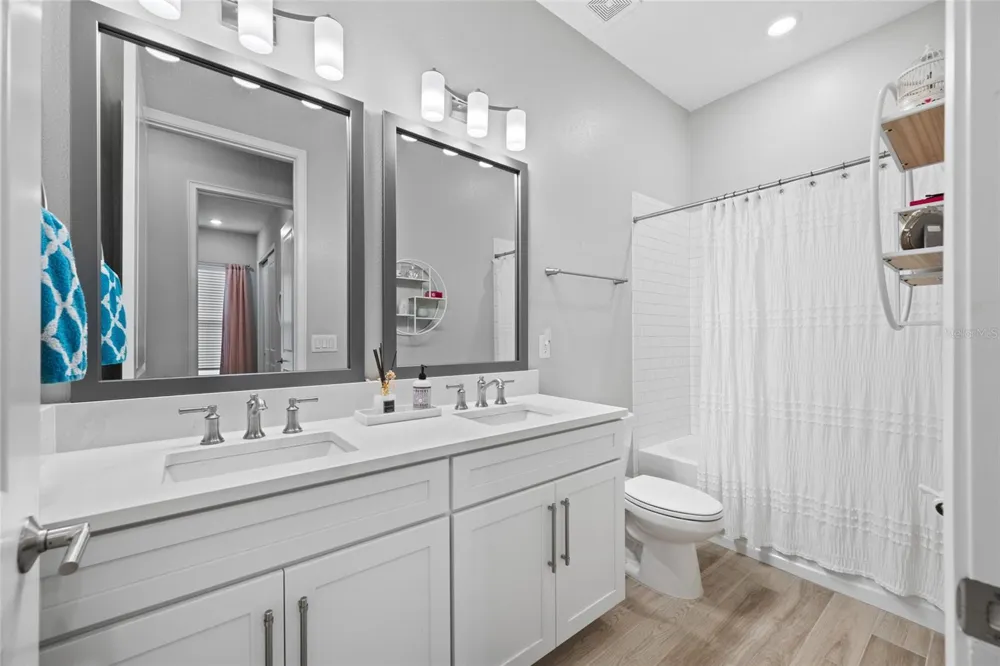 18308 LEAFMORE STREET Lutz, FL 33548