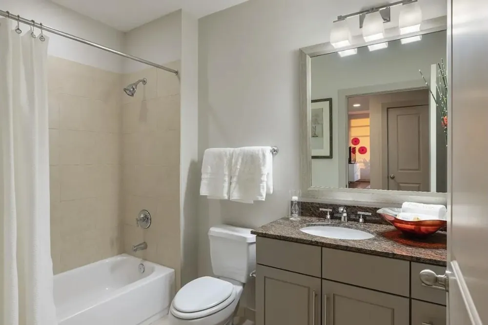1400 Mckinney Street #2008 Houston, TX 77010