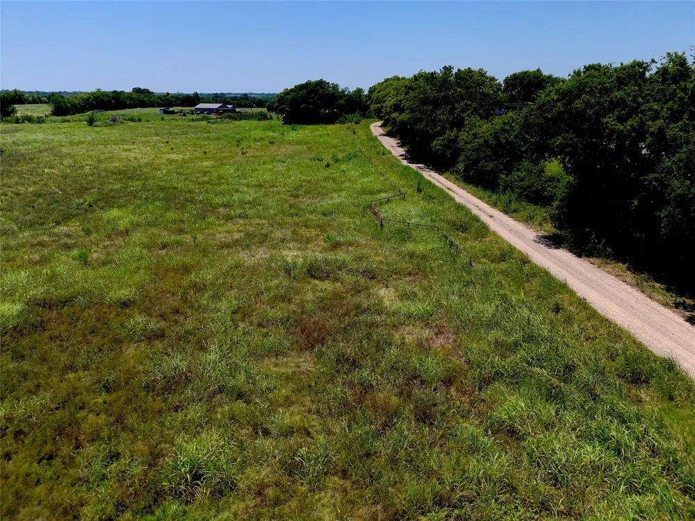 18 S Collegiate Paris, TX 75462