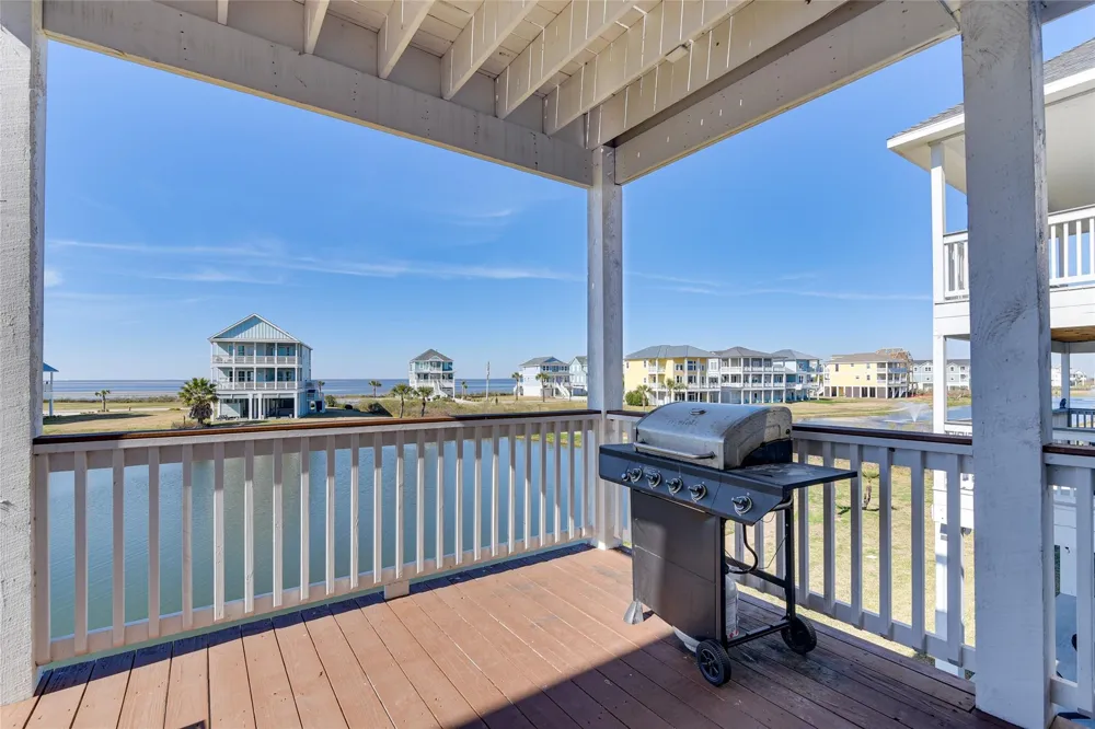 26814 Estuary Drive Galveston, TX 77554