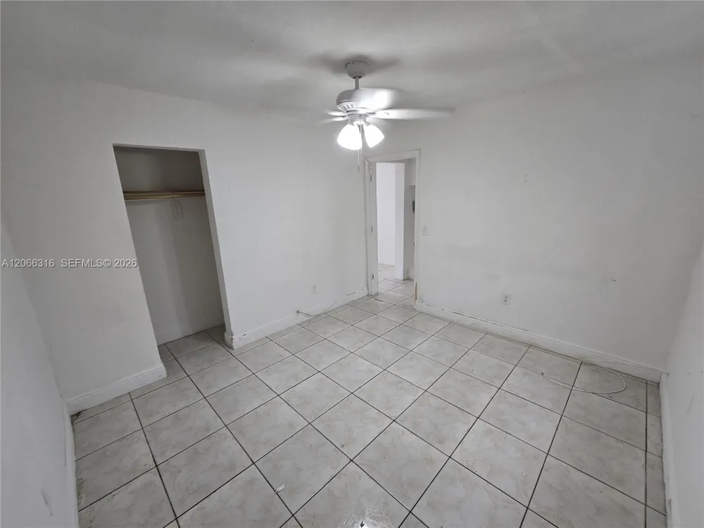 535 NW 7th St #3 Miami, FL 33136