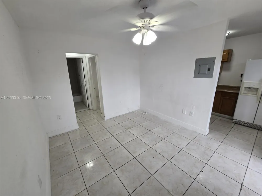 535 NW 7th St #3 Miami, FL 33136