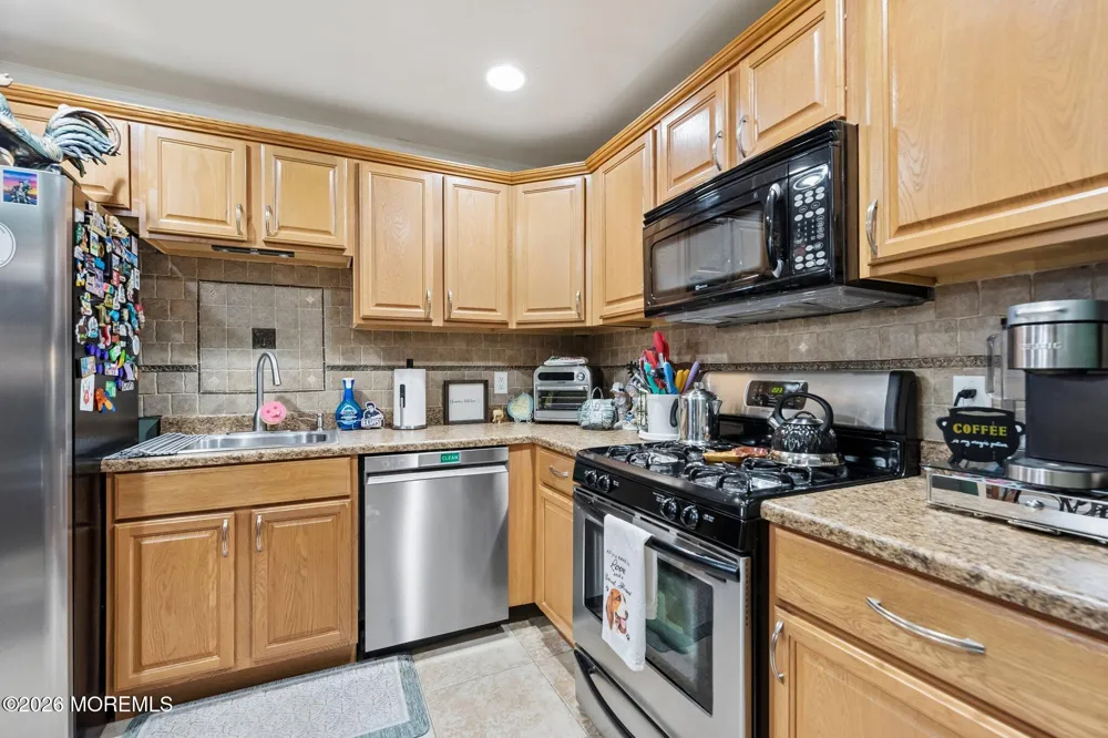 204 Daffodil Drive Jackson, NJ 08527