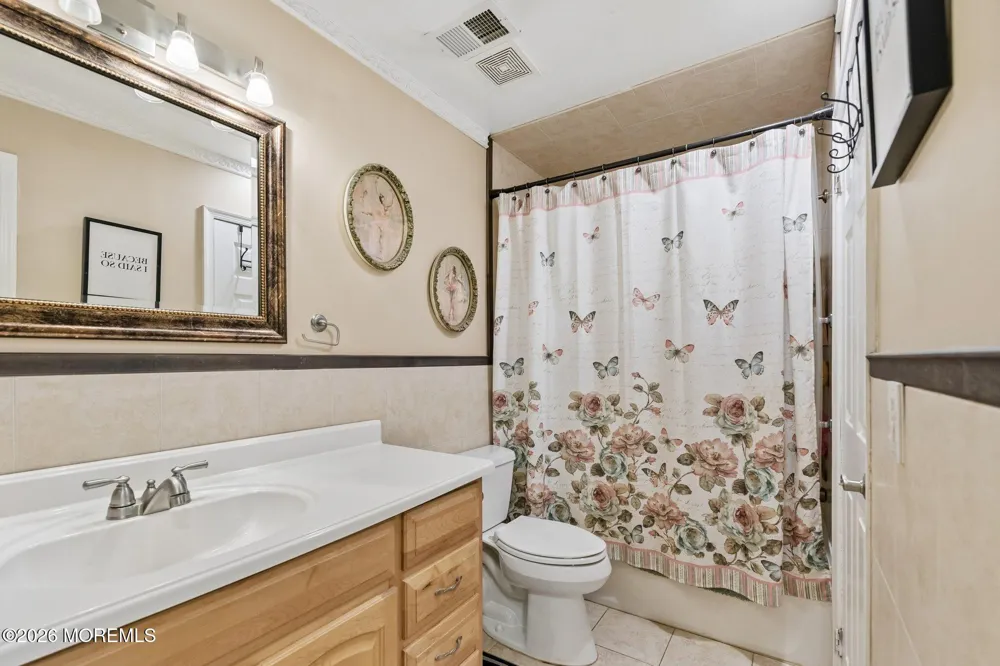 204 Daffodil Drive Jackson, NJ 08527