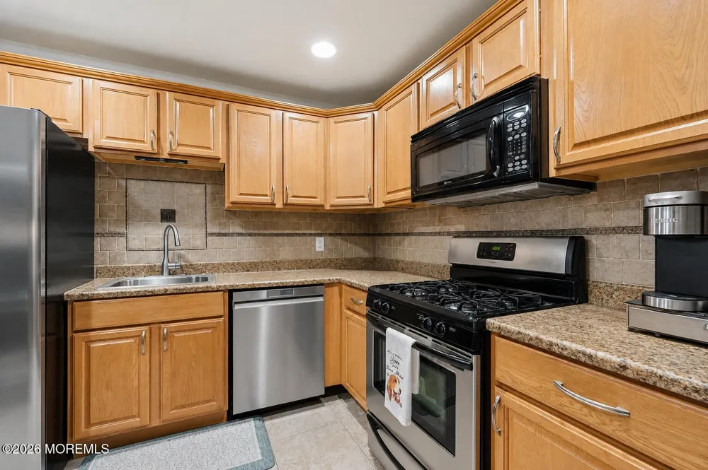 204 Daffodil Drive Jackson, NJ 08527