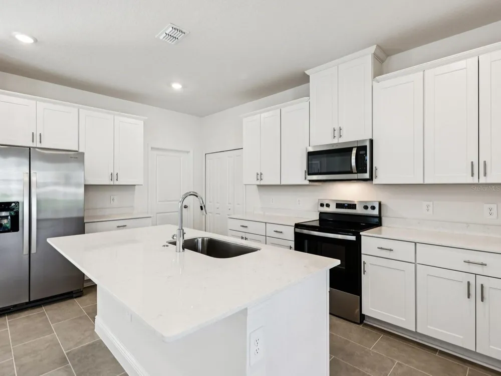 2194 WILDBERRY WAY Minneola, FL 34715