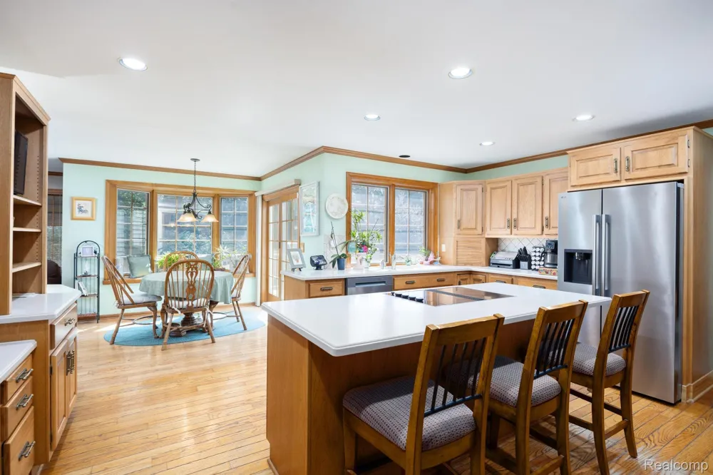 9705 Burning Tree Drive Grand Blanc Charter Township, MI 48439