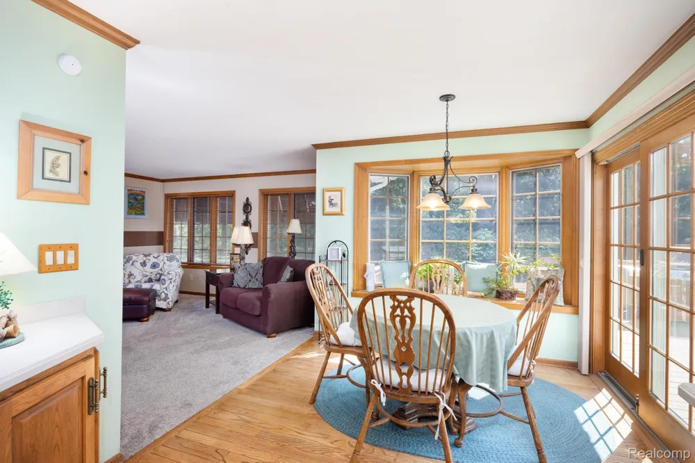 9705 Burning Tree Drive Grand Blanc Charter Township, MI 48439