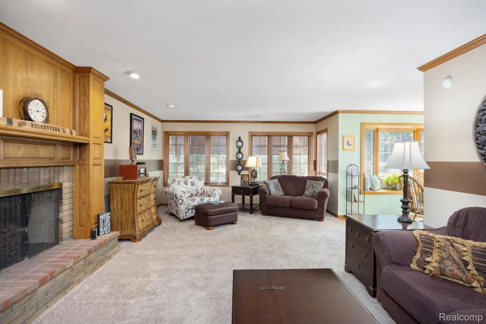 9705 Burning Tree Drive Grand Blanc Charter Township, MI 48439
