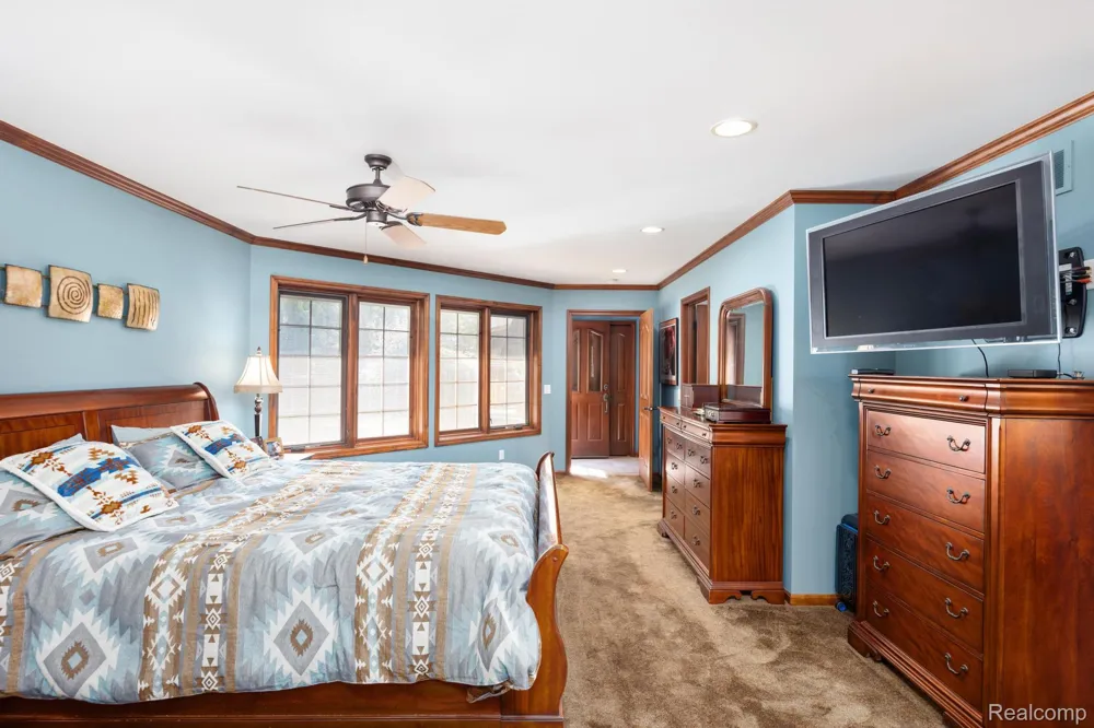 9705 Burning Tree Drive Grand Blanc Charter Township, MI 48439