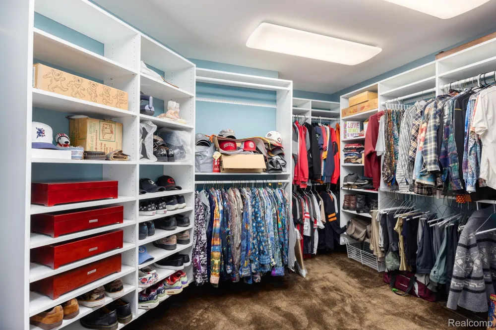 9705 Burning Tree Drive Grand Blanc Charter Township, MI 48439