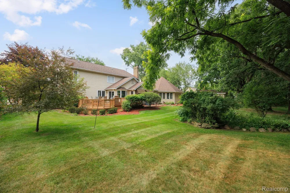 9705 Burning Tree Drive Grand Blanc Charter Township, MI 48439