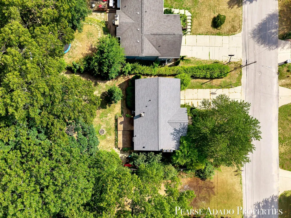 5822 Burgis Avenue SE Kentwood City, MI 49508