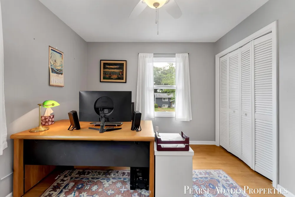 5822 Burgis Avenue SE Kentwood City, MI 49508