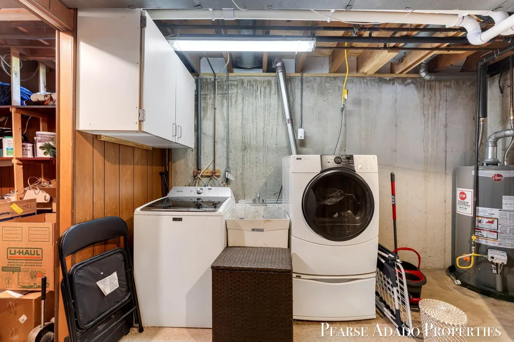 5822 Burgis Avenue SE Kentwood City, MI 49508