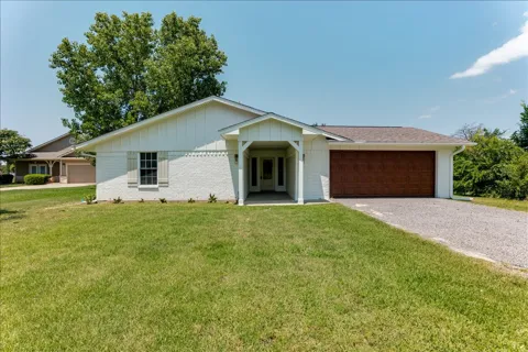 104 Pontiac Drive
