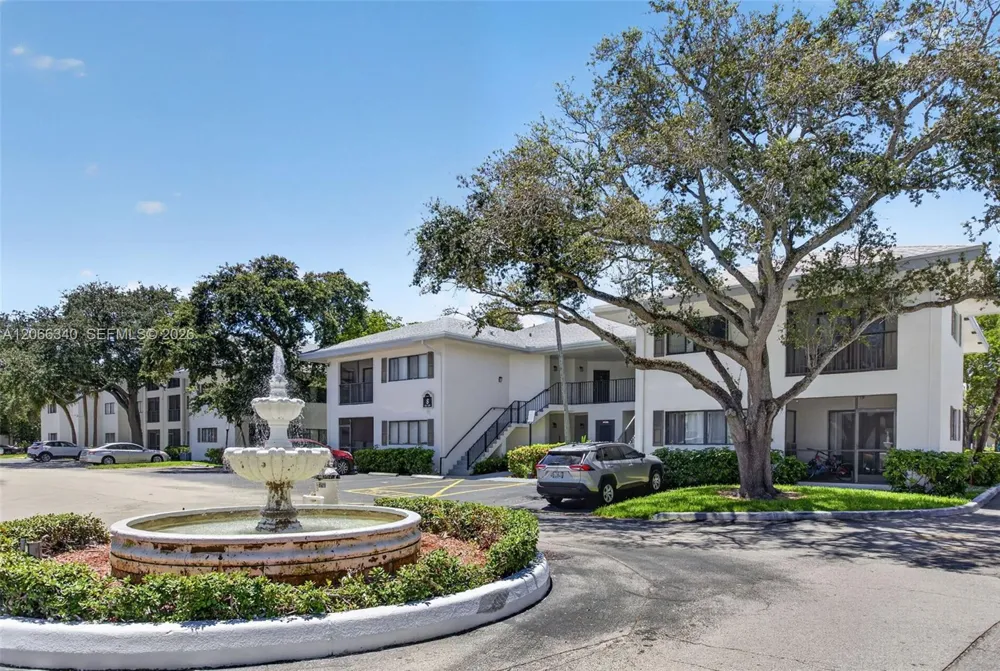 2445 SW 18th Ter #807 Fort Lauderdale, FL 33315